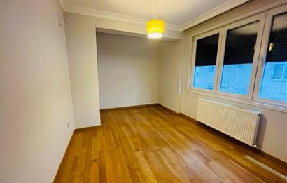 BOSTANCININ EN İYİ KONUMUNDA CADDEYE 3.YENİ BİNADA 2+1