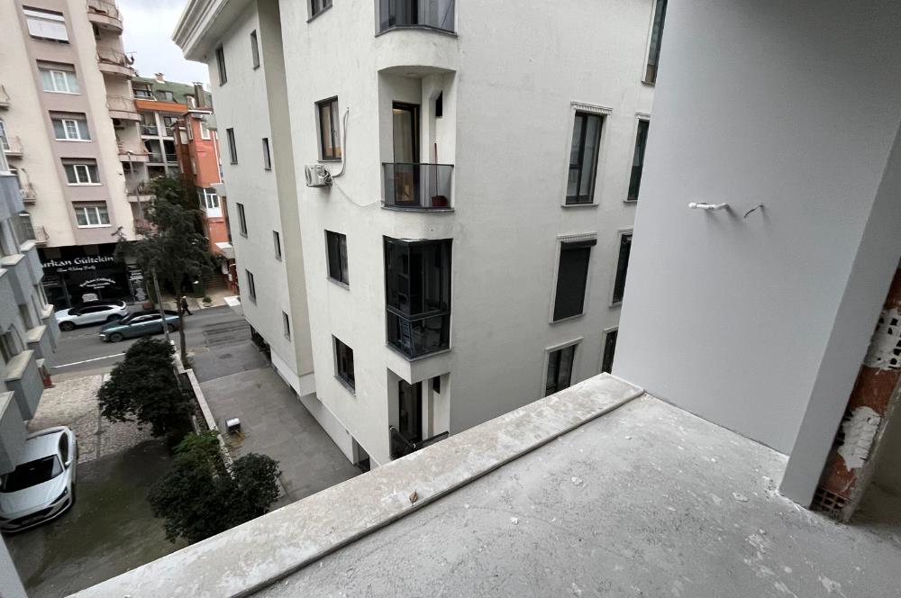 İDEALTEPEDE BAĞDAT CADDESİNDE OTURUM-YATIRIMA UYGUN FIRSAT 1+1
