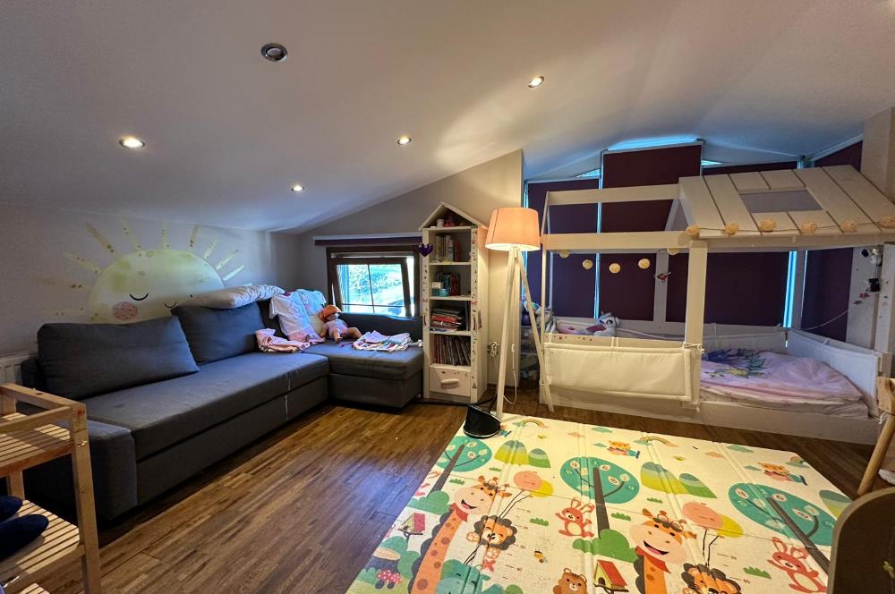 Sarıyer Uskmrköy Belkıs Konaklarında 3+1 ACİL Satılık Villa