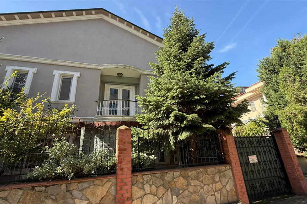 Göktürk Site İçerisinde Kiralık Boş LÜks Villa