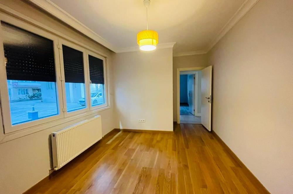 BOSTANCININ EN İYİ KONUMUNDA CADDEYE 3.YENİ BİNADA 2+1