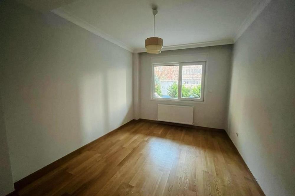 BOSTANCININ EN İYİ KONUMUNDA CADDEYE 3.YENİ BİNADA 2+1