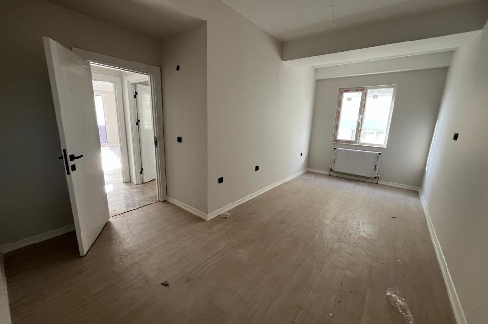 MARMARAY MİNİBÜS YOLUNA YAKIN EBEVEYN BANYOLU GÜNEY ÖN CEPHE 3+1