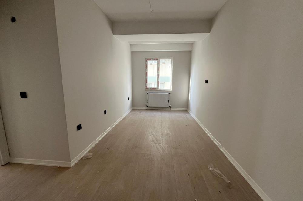 MARMARAY MİNİBÜS YOLUNA YAKIN EBEVEYN BANYOLU GÜNEY ÖN CEPHE 3+1