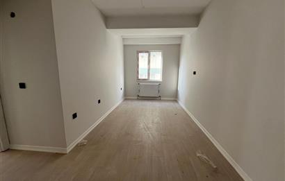 MARMARAY MİNİBÜS YOLUNA YAKIN EBEVEYN BANYOLU GÜNEY ÖN CEPHE 3+1