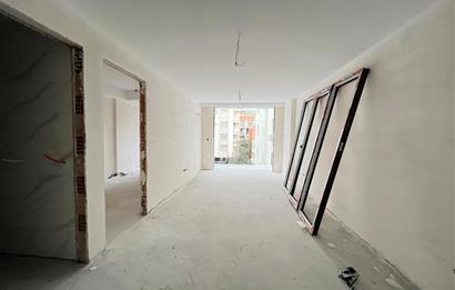 İDEALTEPEDE BAĞDAT CADDESİNDE OTURUM-YATIRIMA UYGUN FIRSAT 1+1