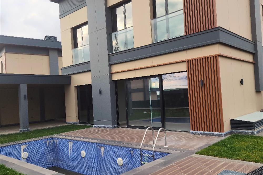 Bölgenin Prestijli Projesi - Akasya Country 5+2 Premium Villa