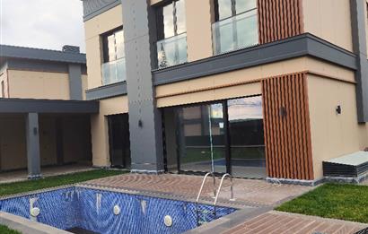 Bölgenin Prestijli Projesi - Akasya Country 5+2 Premium Villa
