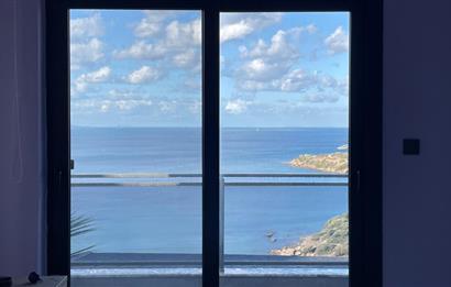 4+1 200 m2 , Panoramik Deniz Manzaralı ve Plajlı