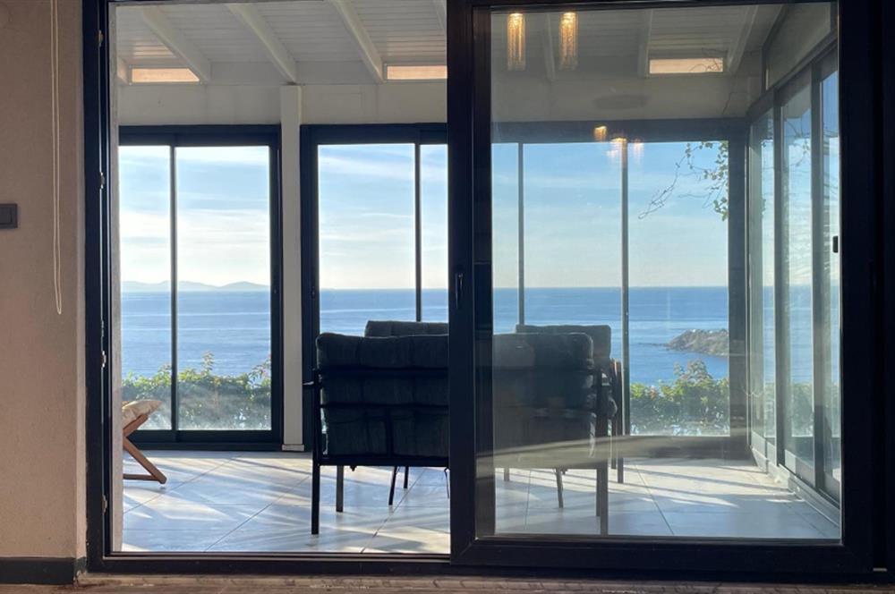 4+1 200 m2 , Panoramik Deniz Manzaralı ve Plajlı