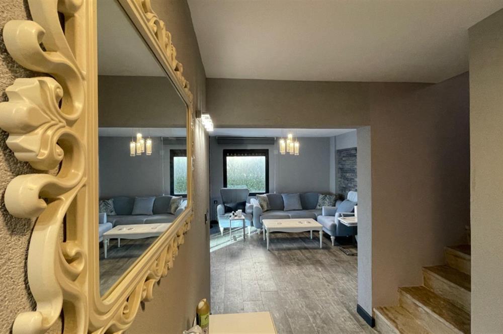 4+1 200 m2 , Panoramik Deniz Manzaralı ve Plajlı