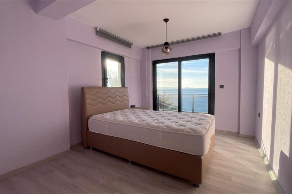 4+1 200 m2 , Panoramik Deniz Manzaralı ve Plajlı