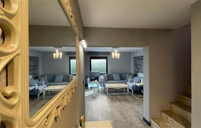 4+1 200 m2 , Panoramik Deniz Manzaralı ve Plajlı