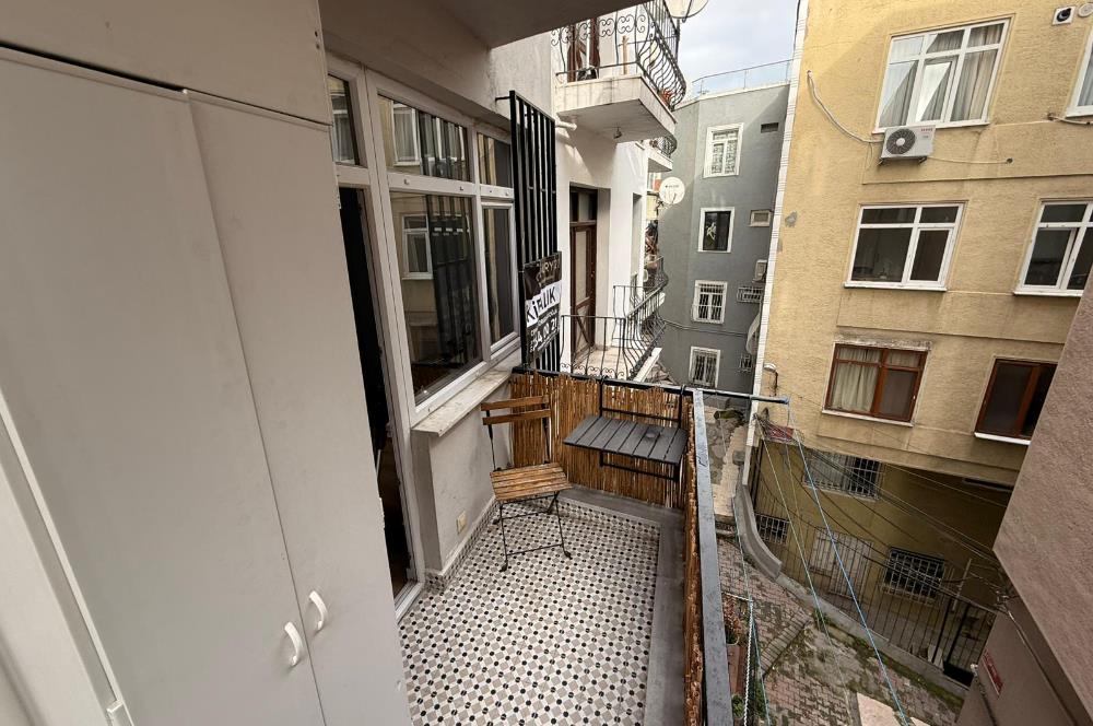 CİHANGİR' DE TAMAMEN YENİLENMİŞ 1+1 KİRALIK