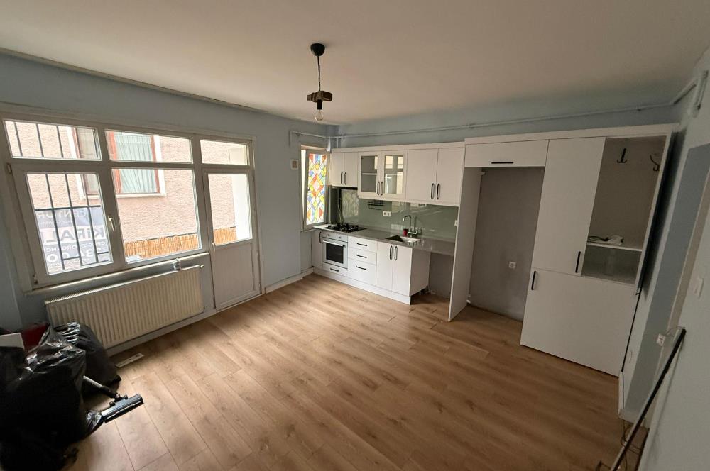 CİHANGİR' DE TAMAMEN YENİLENMİŞ 1+1 KİRALIK