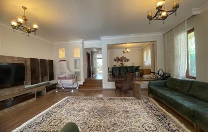 GÜMÜŞTEPEDE PRESTİJLİ SİTEDE GENİŞ AİLE VİLLASI CENTURY 21 EWA