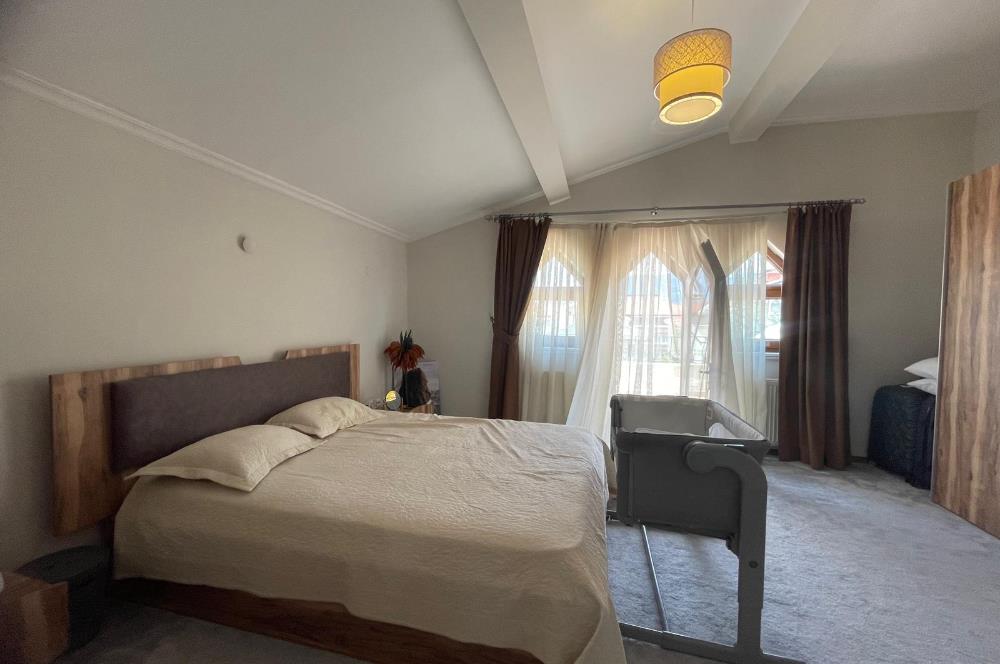GÜMÜŞTEPEDE PRESTİJLİ SİTEDE GENİŞ AİLE VİLLASI CENTURY 21 EWA