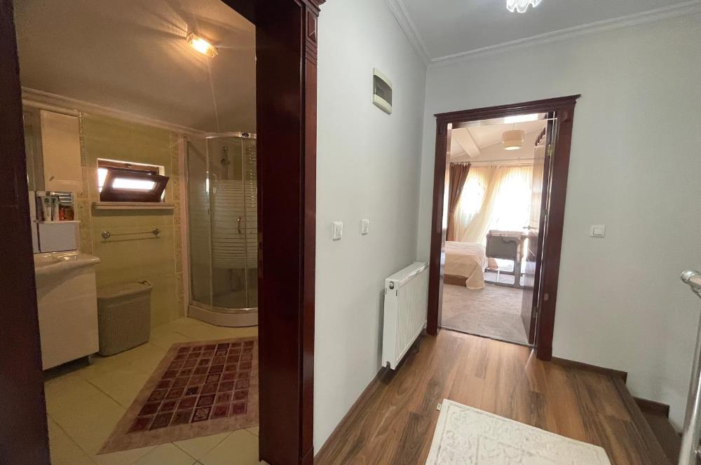 GÜMÜŞTEPEDE PRESTİJLİ SİTEDE GENİŞ AİLE VİLLASI CENTURY 21 EWA