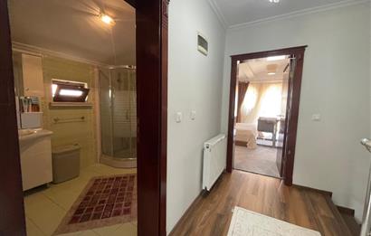GÜMÜŞTEPEDE PRESTİJLİ SİTEDE GENİŞ AİLE VİLLASI CENTURY 21 EWA