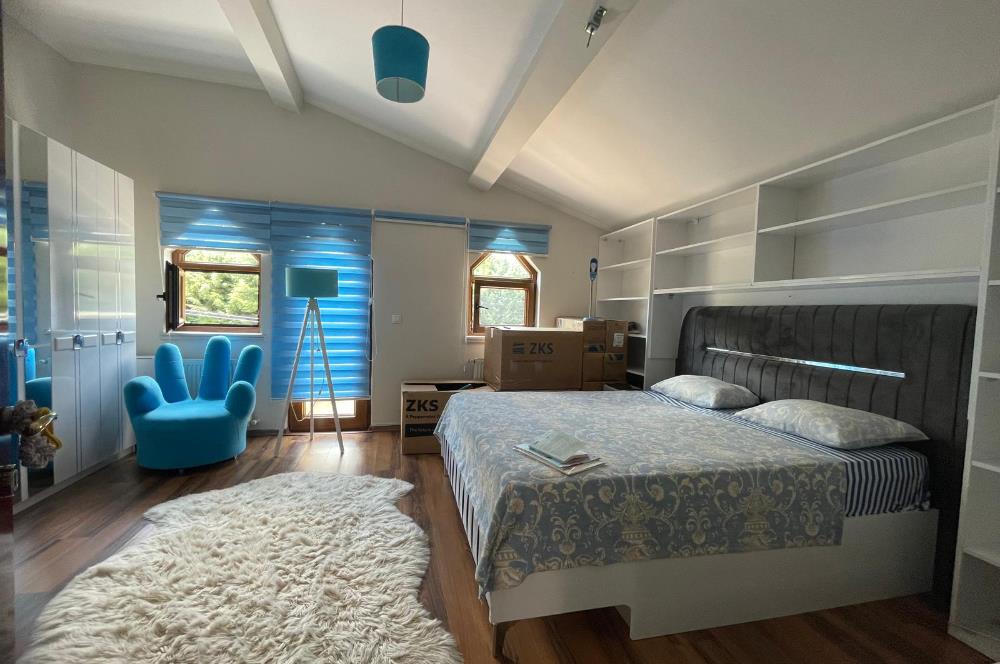 GÜMÜŞTEPEDE PRESTİJLİ SİTEDE GENİŞ AİLE VİLLASI CENTURY 21 EWA