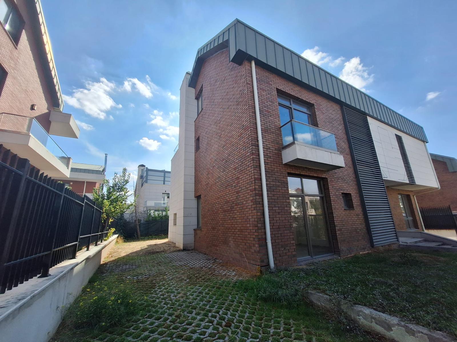 ANGORA'DA  VİLLA İŞ YERİ OLARAK KULLANABİLECEĞİNİZ KİRALIK 