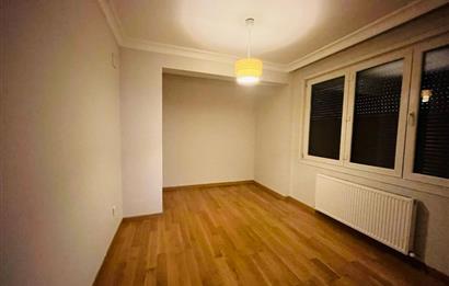 BOSTANCININ EN İYİ KONUMUNDA CADDEYE 3.YENİ BİNADA 2+1