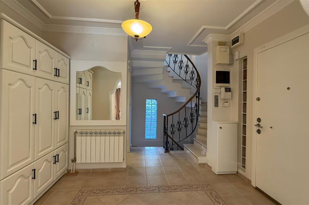 Göktürk Site İçerisinde Kiralık Boş LÜks Villa