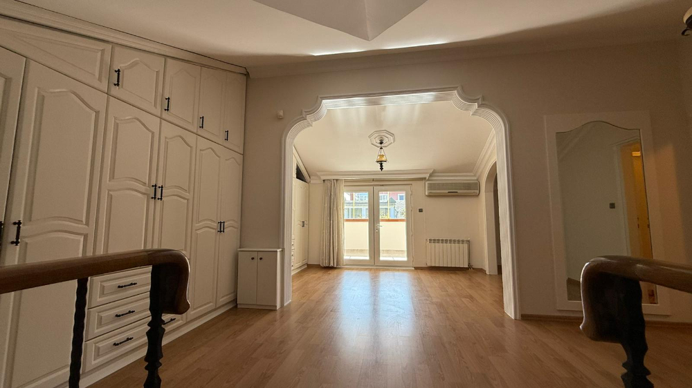 Göktürk Site İçerisinde Kiralık Boş LÜks Villa