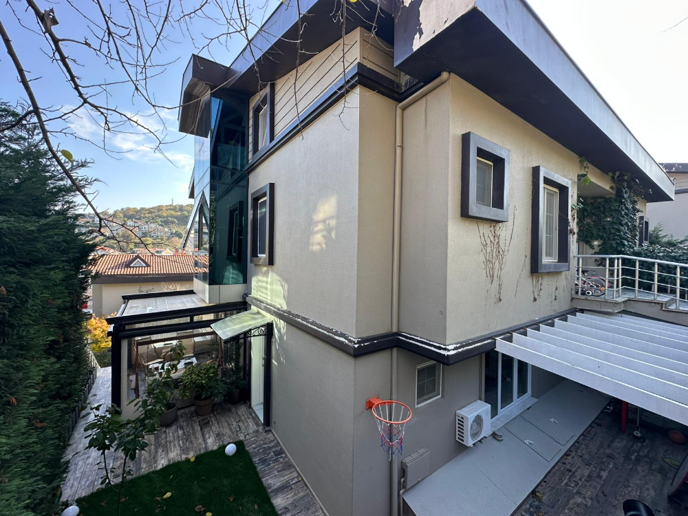 Sarıyer Uskmrköy Belkıs Konaklarında 3+1 ACİL Satılık Villa