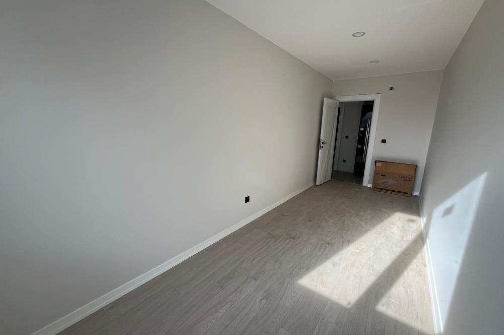 MARMARAY MİNİBÜS YOLUNA YAKIN EBEVEYN BANYOLU GÜNEY ÖN CEPHE 3+1