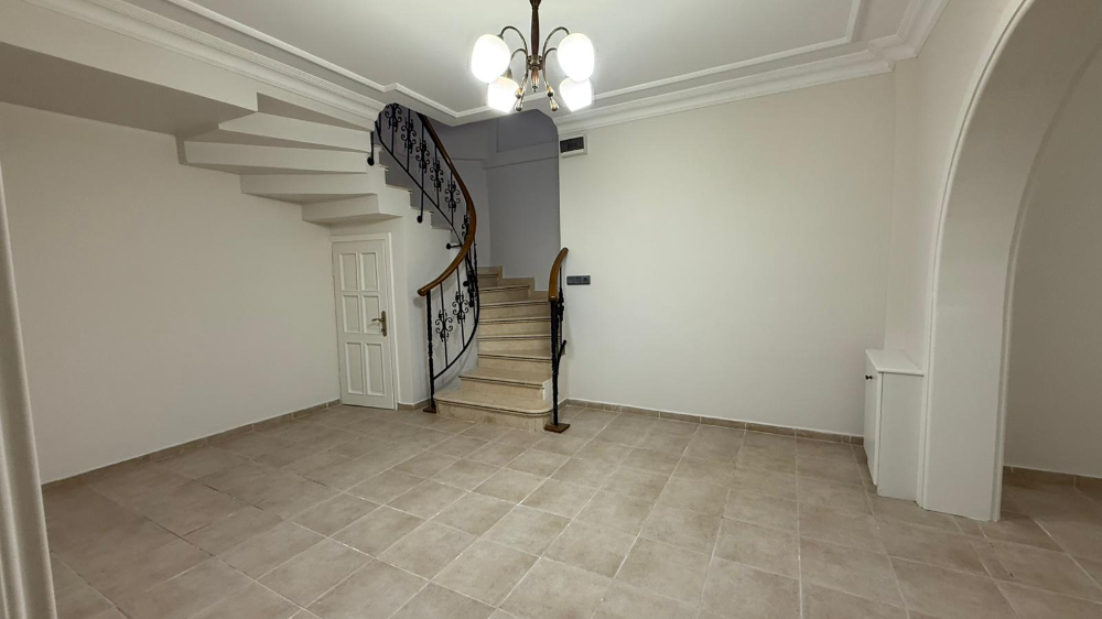 Göktürk Site İçerisinde Kiralık Boş LÜks Villa