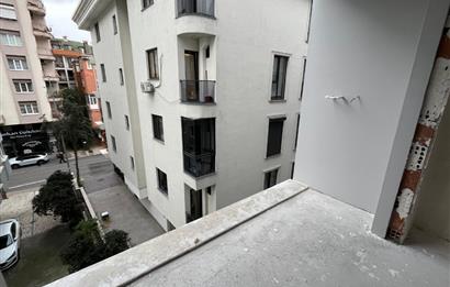 İDEALTEPEDE BAĞDAT CADDESİNDE OTURUM-YATIRIMA UYGUN FIRSAT 1+1