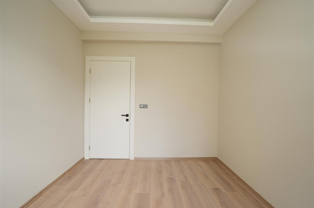 C21 Cius; Havuzlu Site İçerisinde Deniz Manzaralı Geniş Bahçeli