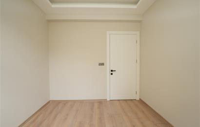 C21 Cius; Havuzlu Site İçerisinde Deniz Manzaralı Geniş Bahçeli