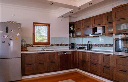 Bodrum Kumbahçe Kale ve Deniz Manzaralı Satılık Müstakil Villa