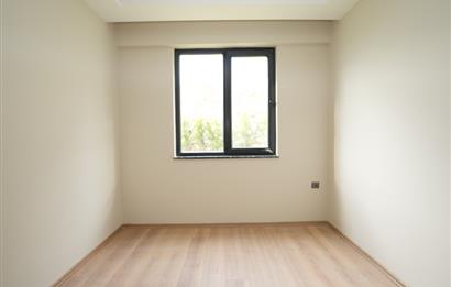 C21 Cius; Havuzlu Site İçerisinde Deniz Manzaralı Geniş Bahçeli