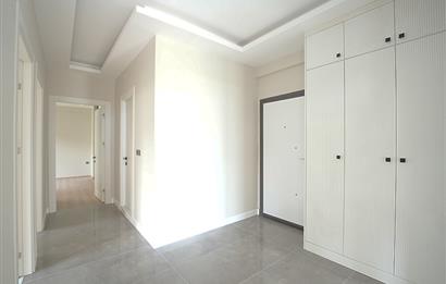 C21 Cius; Havuzlu Site İçerisinde Deniz Manzaralı Geniş Bahçeli