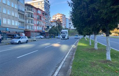 CENTURY 21'DEN ORDU PERŞEMDE'DE DENİZ KENARINDA ANA CADDE ÜZERİ SATILIK DÜKKÂN