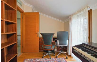 Merdivenköy'de Emsalsiz 5+2 Dubleks | Önü Açık, Park Cepheli