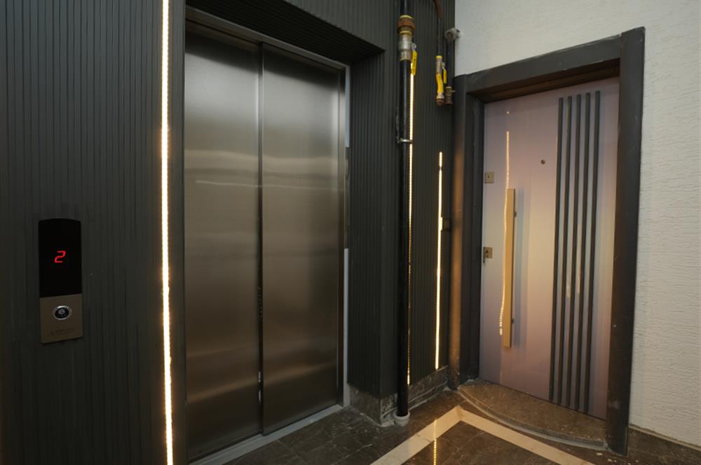 C21 Cius; Havuzlu Site İçerisinde Deniz Manzaralı Geniş Bahçeli