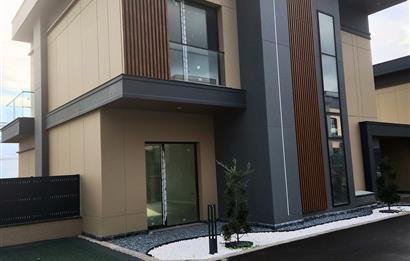 Prestijli Bölgede - Akasya Country 6+2 Kiralık Luxury Villa