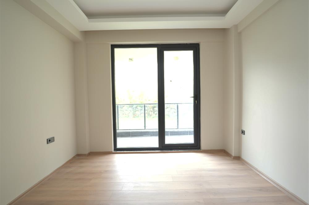 C21 Cius; Havuzlu Site İçerisinde Deniz Manzaralı Geniş Bahçeli