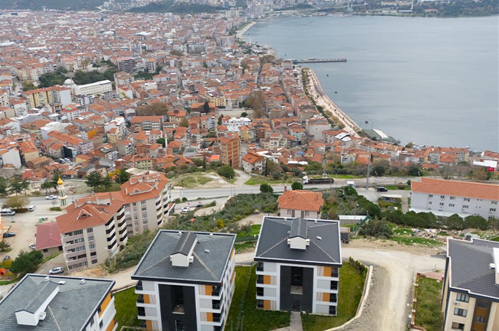 C21 Cius; Havuzlu Site İçerisinde Deniz Manzaralı Geniş Bahçeli