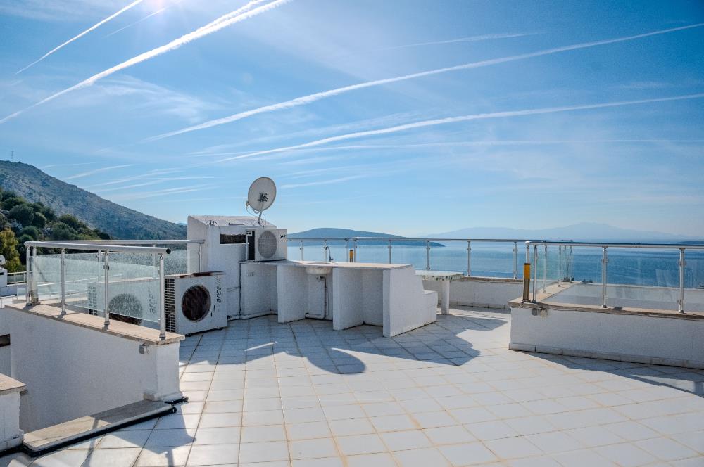 Bodrum Kumbahçe Kale ve Deniz Manzaralı Satılık Müstakil Villa