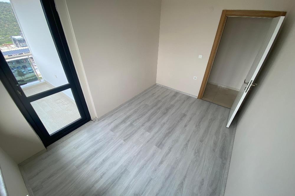 MERKEZİ KONUM NOVADA YANI 3+1 KİRALIK DAİRE