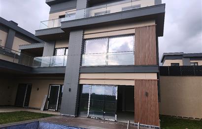 Prestijli Bölgede - Akasya Country 6+2 Kiralık Luxury Villa