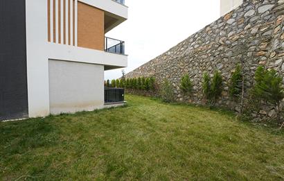 C21 Cius; Havuzlu Site İçerisinde Deniz Manzaralı Geniş Bahçeli