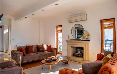 Bodrum Kumbahçe Kale ve Deniz Manzaralı Satılık Müstakil Villa