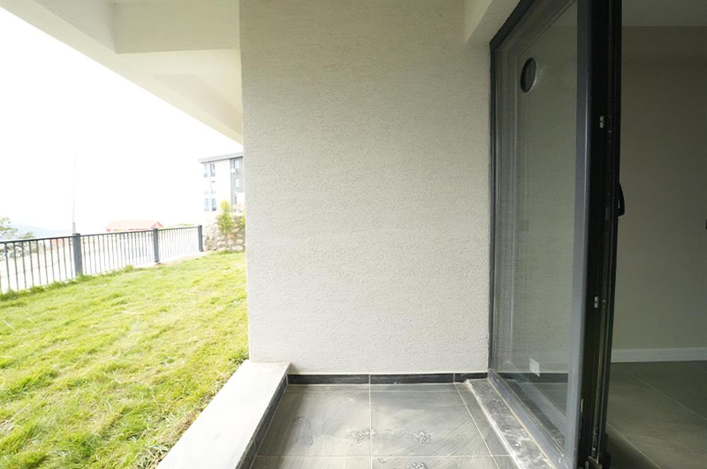 C21 Cius; Havuzlu Site İçerisinde Deniz Manzaralı Geniş Bahçeli