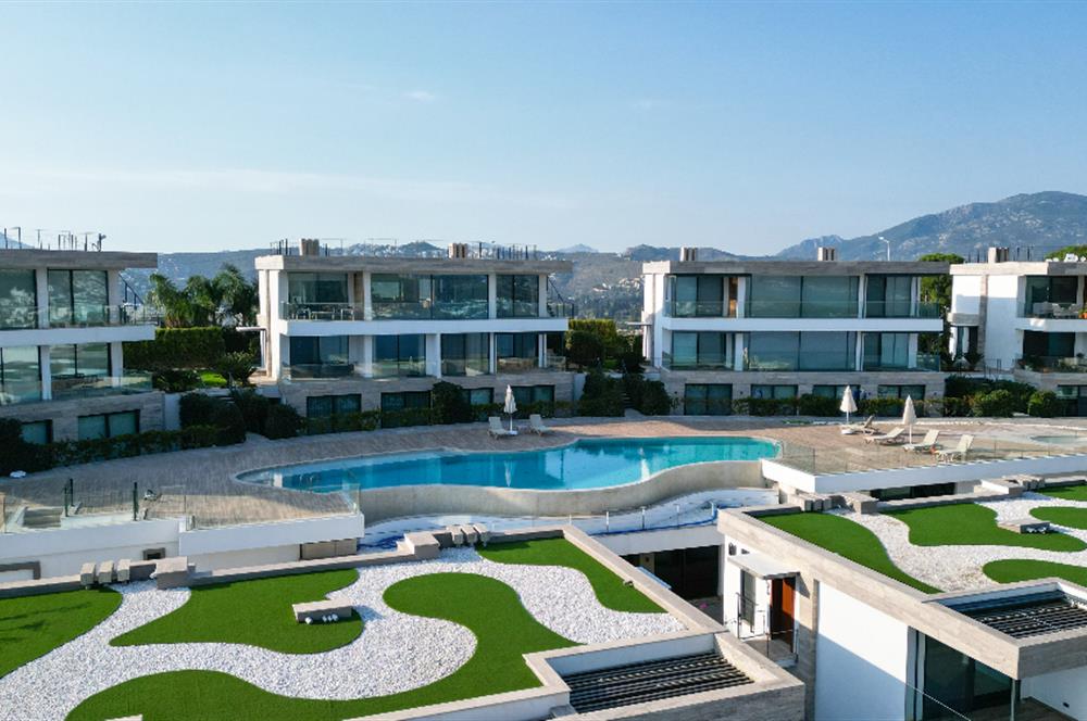 Bodrum Bitez Plajlı Sitede Kiralık Villa